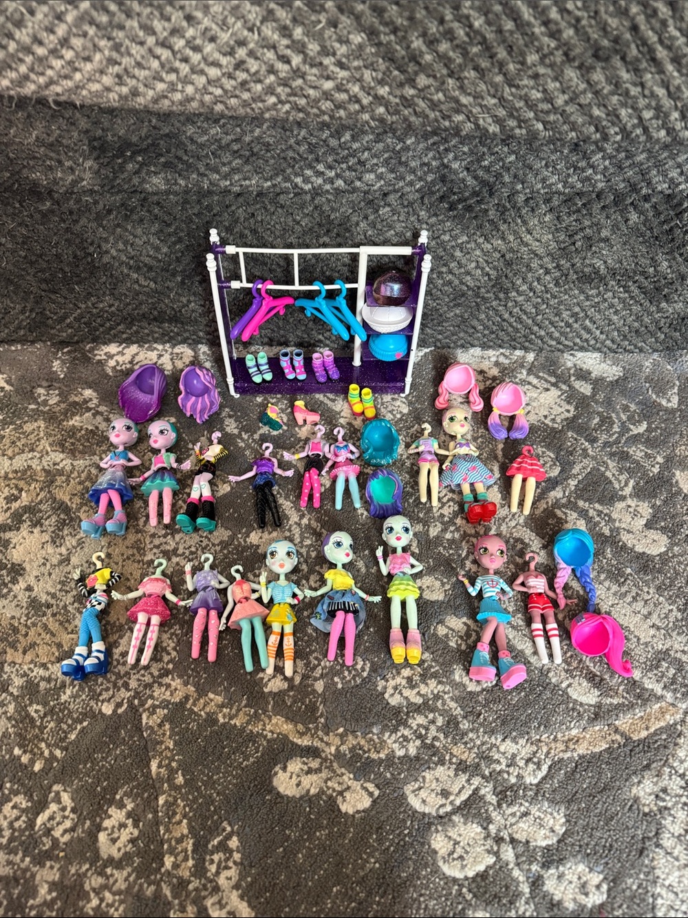 Off the Hook Fashion Dolls Set